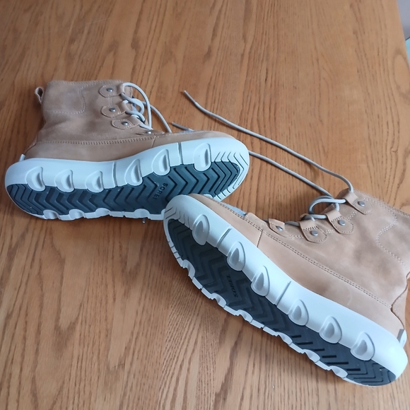 Sorel Explorer II Joan model - Picture 2 of 6